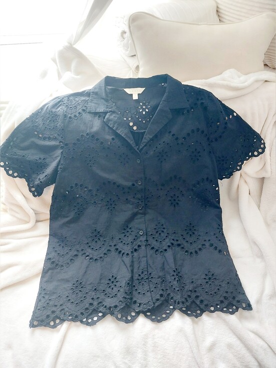 Adiva Tops - Adiva Black Eyelet Embroidered Short Sleeve Button Down Top L